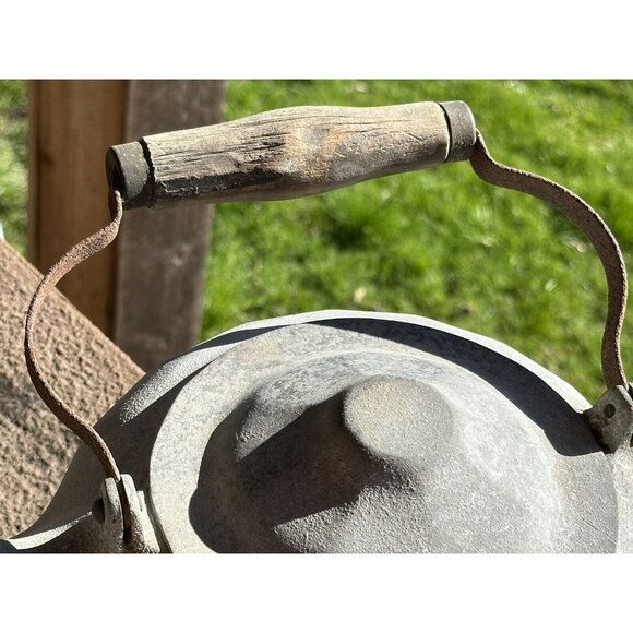 Tea Kettle Wagner Ware Colonial Sidney Wood Handle Spout Attach Lid Rustic 6 Qt - Picture 5 of 9